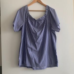 Banana Republic shirt. Size L